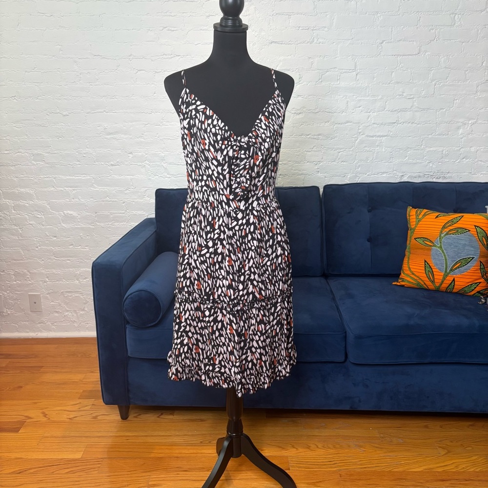 Tie-Front - Cut out Spaghetti Strap Dress in Black White with Coral Accents